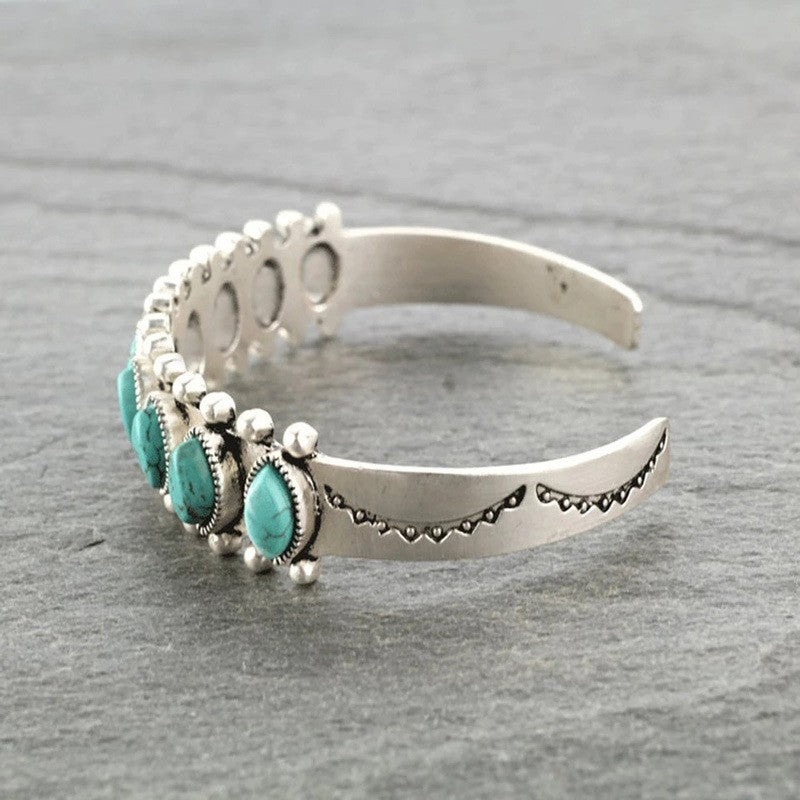 The Solitas Howlite Turquoise Cuff Bracelet