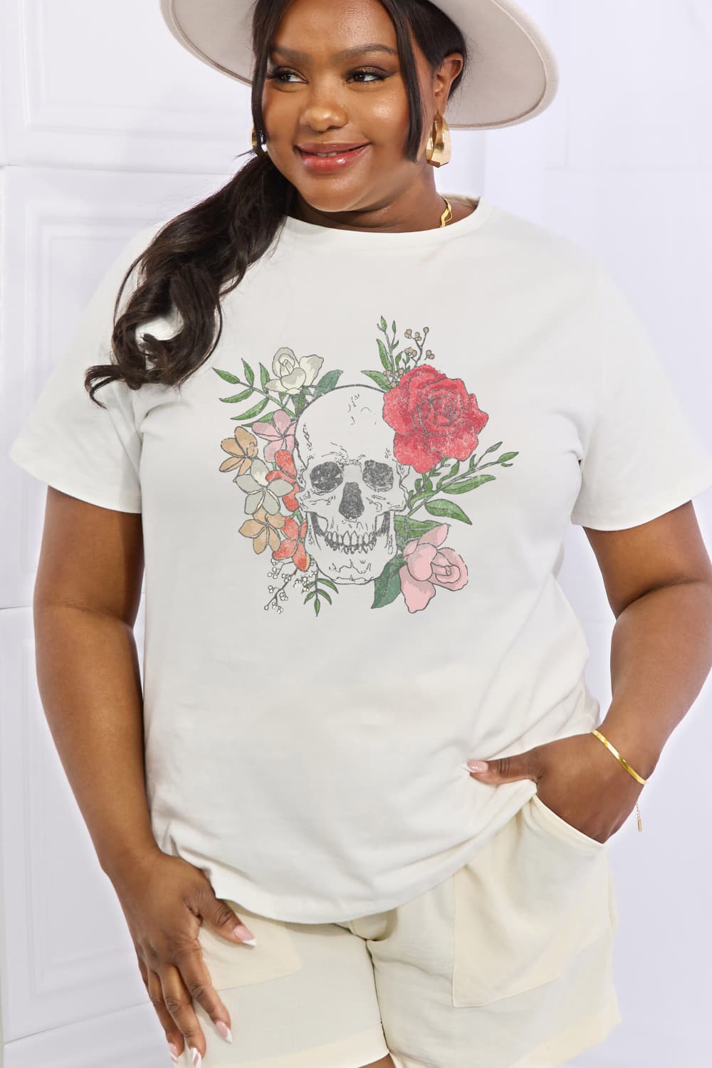 Love & Death Skull Graphic Tee